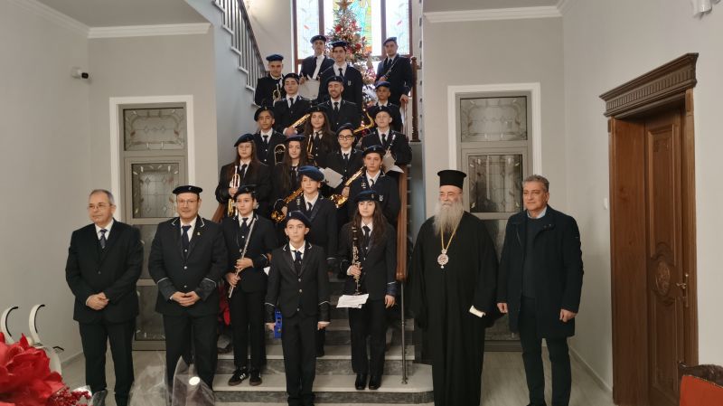 Τα Κάλαντα των Χριστουγέννων στον Μητροπολίτη Δράμας